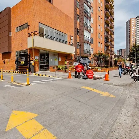 Acogedora Habitacion En Un Punto Central De Bogota Exterior photo