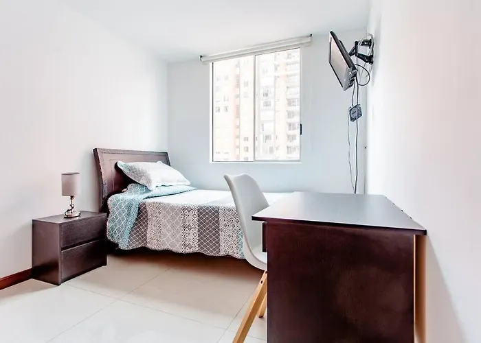 Acogedora Habitacion En Un Punto Central De Bogota